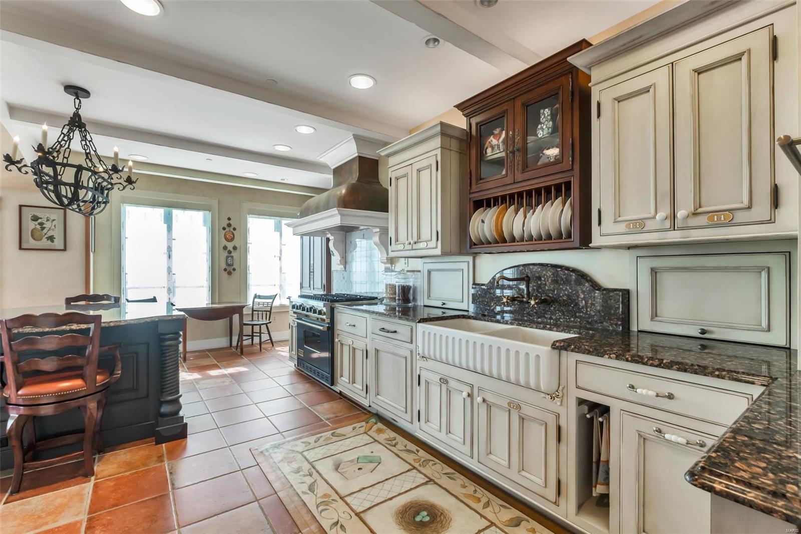 Plaza In Clayton A Condo The - Residential