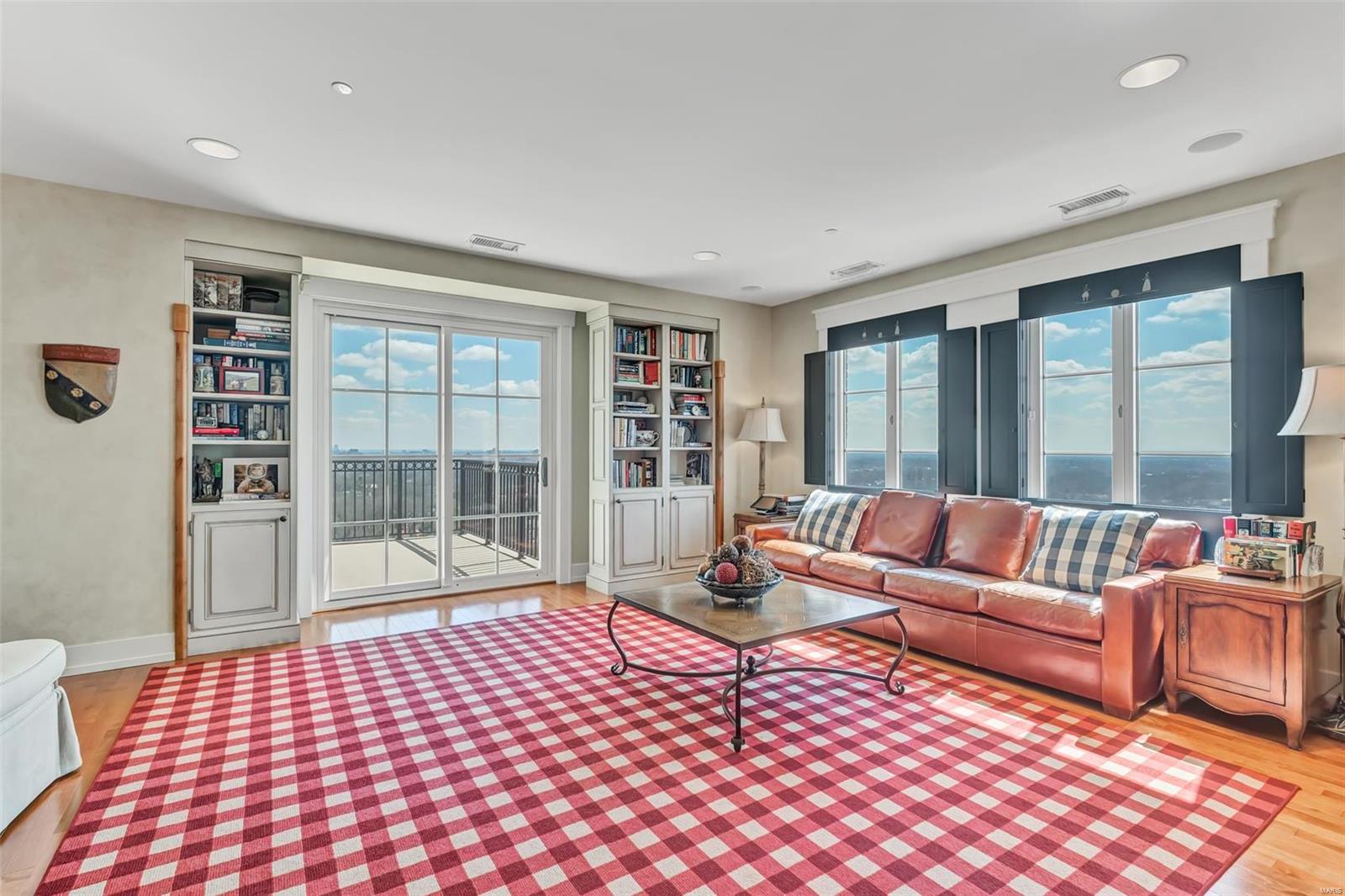 Plaza In Clayton A Condo The - Residential