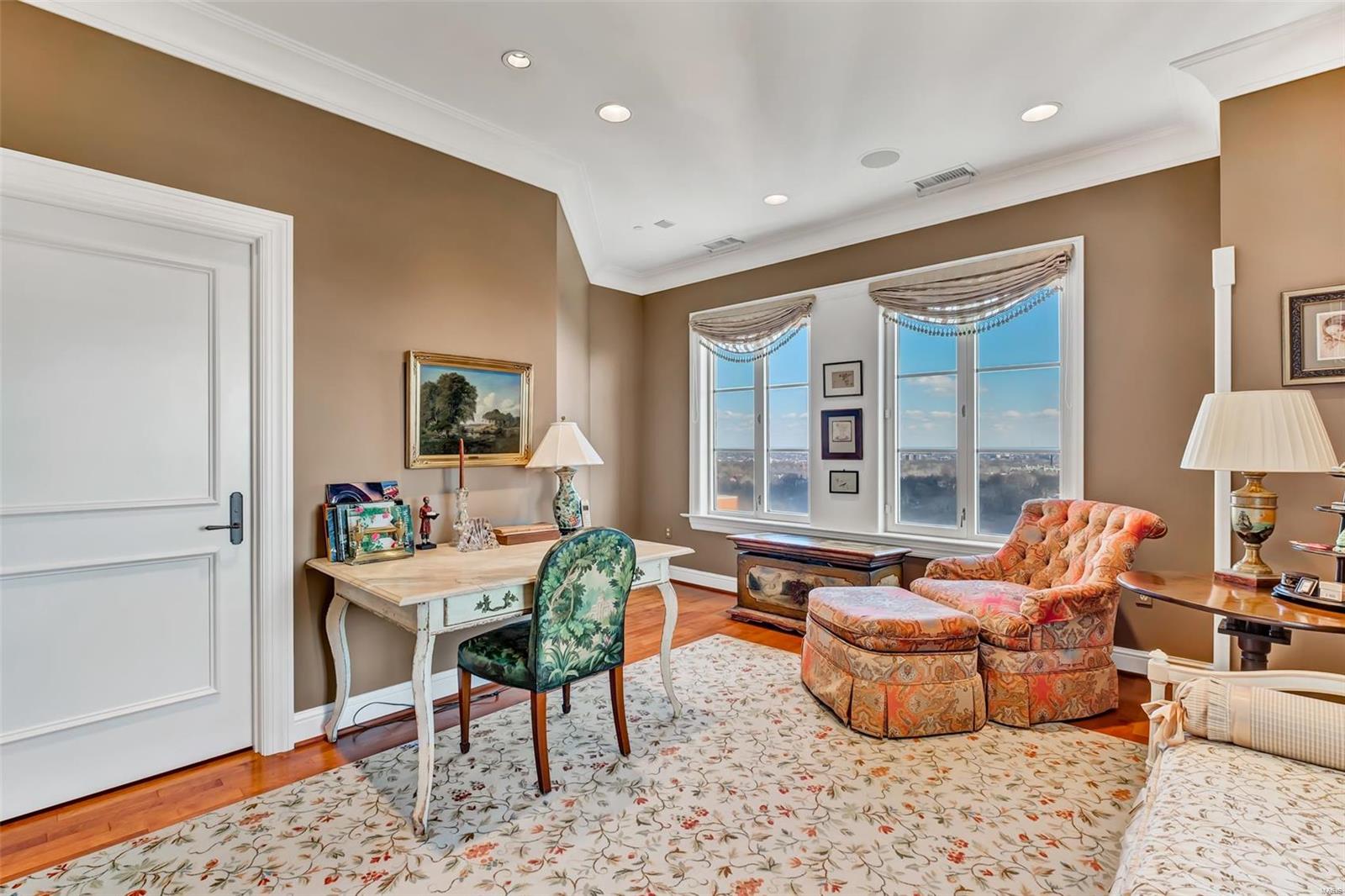 Plaza In Clayton A Condo The - Residential