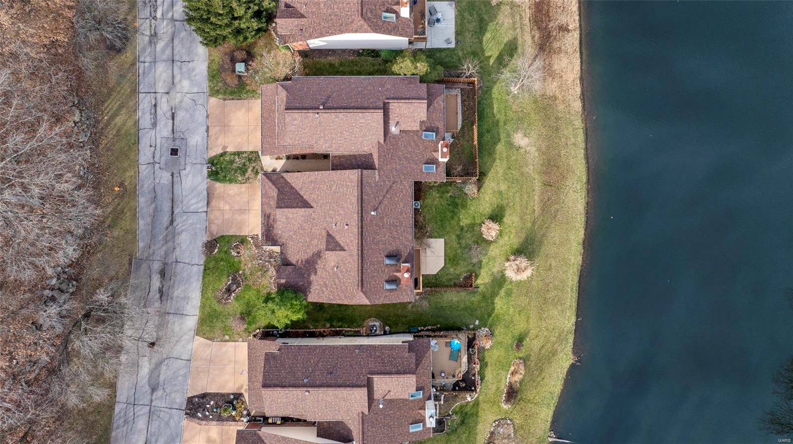 Treetop Condo Ph I - Residential