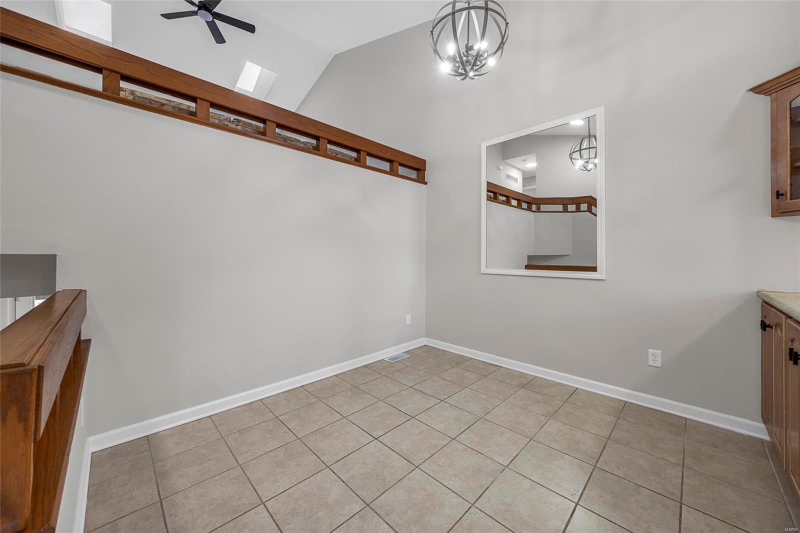 Treetop Condo Ph I - Residential