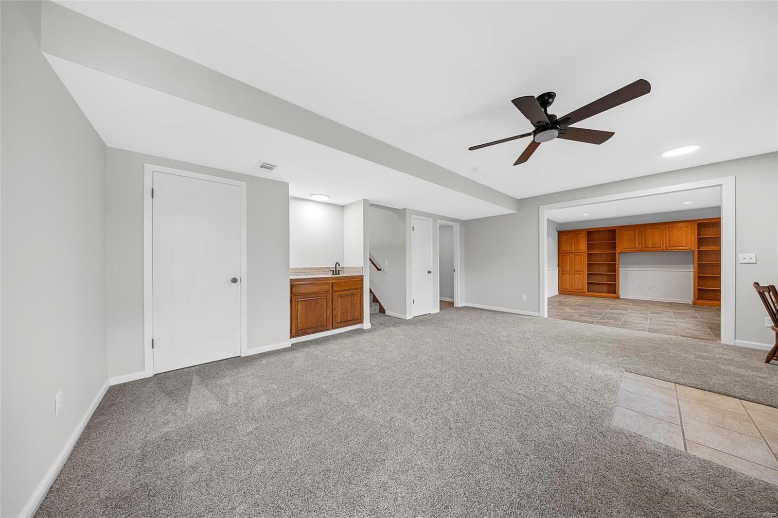 Treetop Condo Ph I - Residential