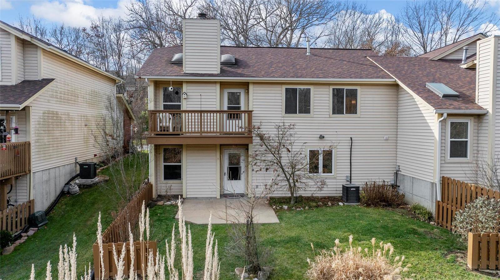 Treetop Condo Ph I - Residential