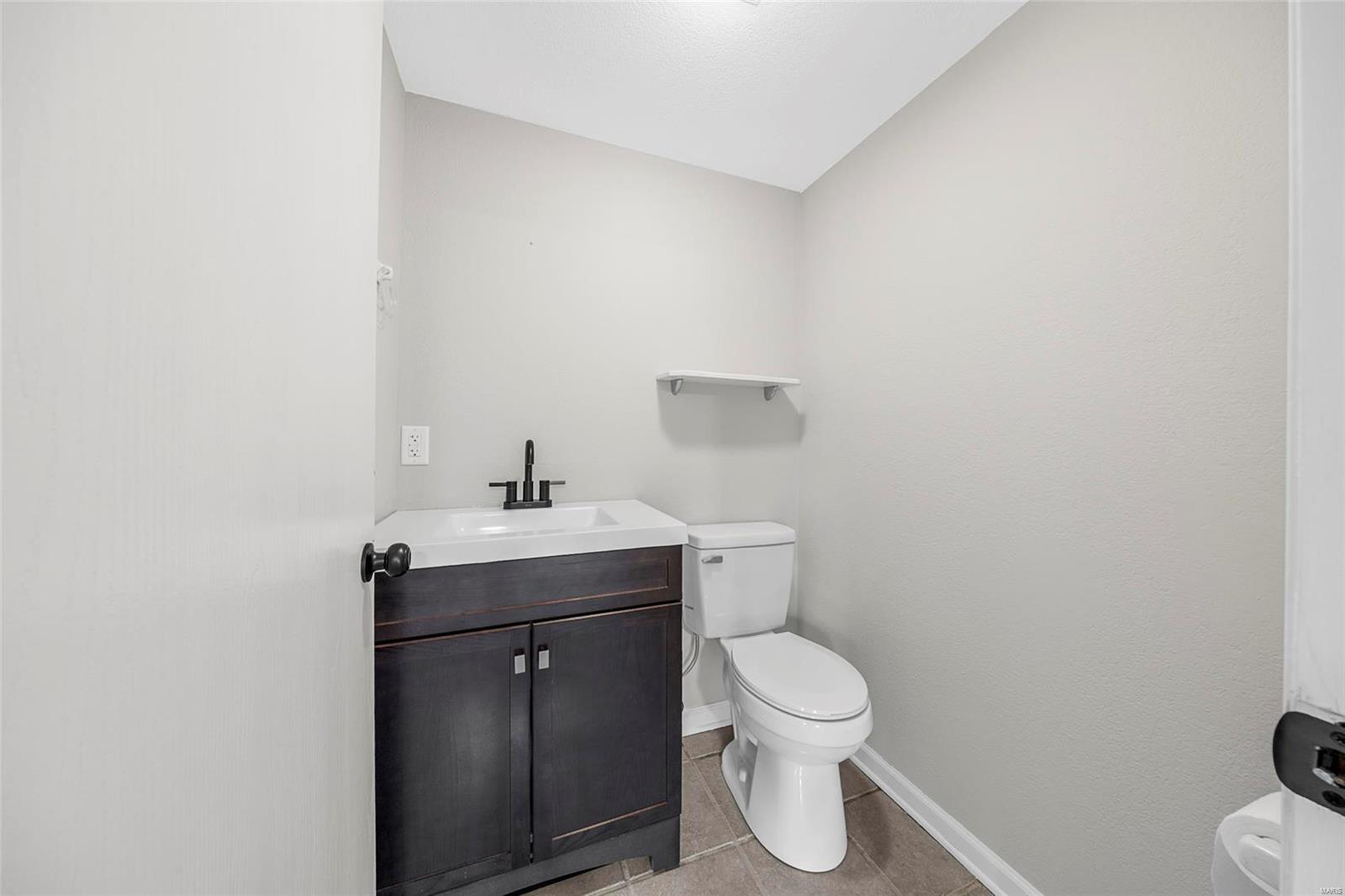 Treetop Condo Ph I - Residential