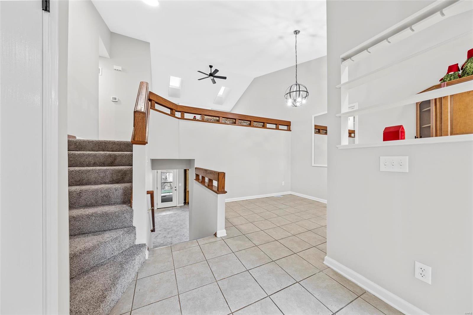 Treetop Condo Ph I - Residential