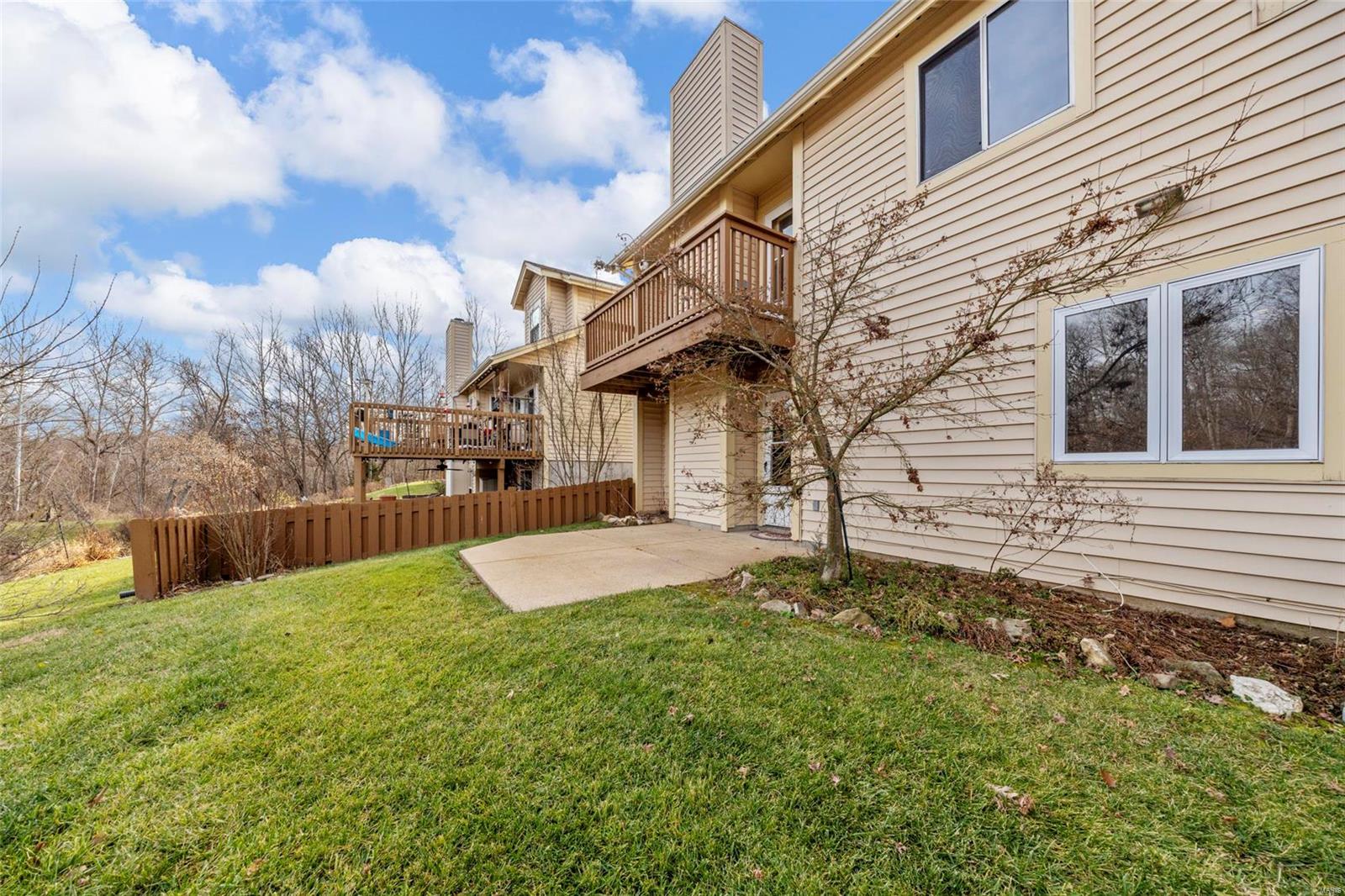 Treetop Condo Ph I - Residential