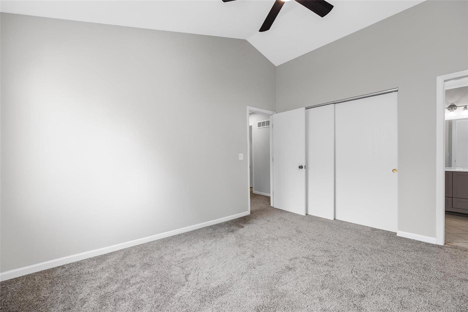 Treetop Condo Ph I - Residential