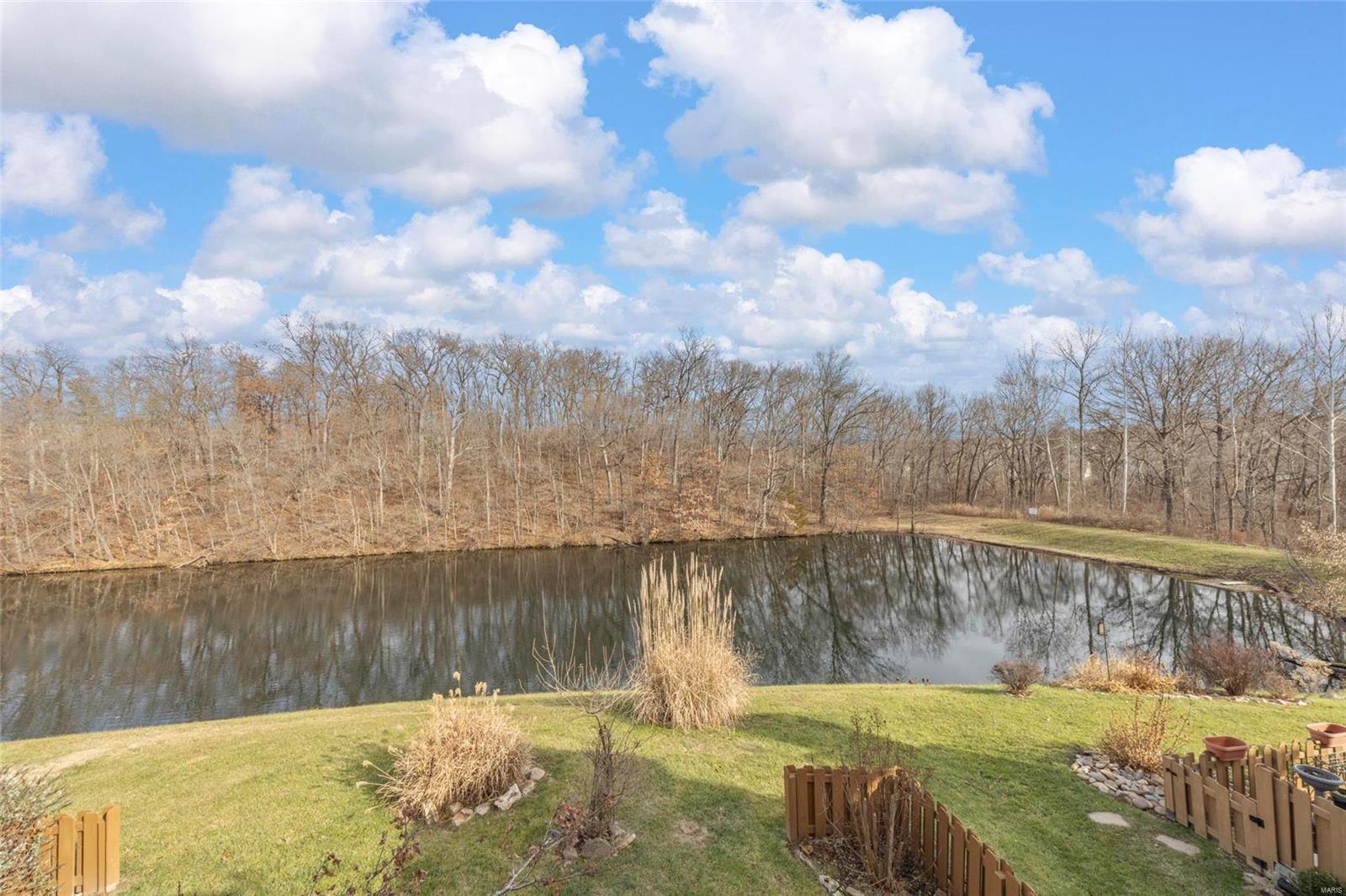 Treetop Condo Ph I - Residential