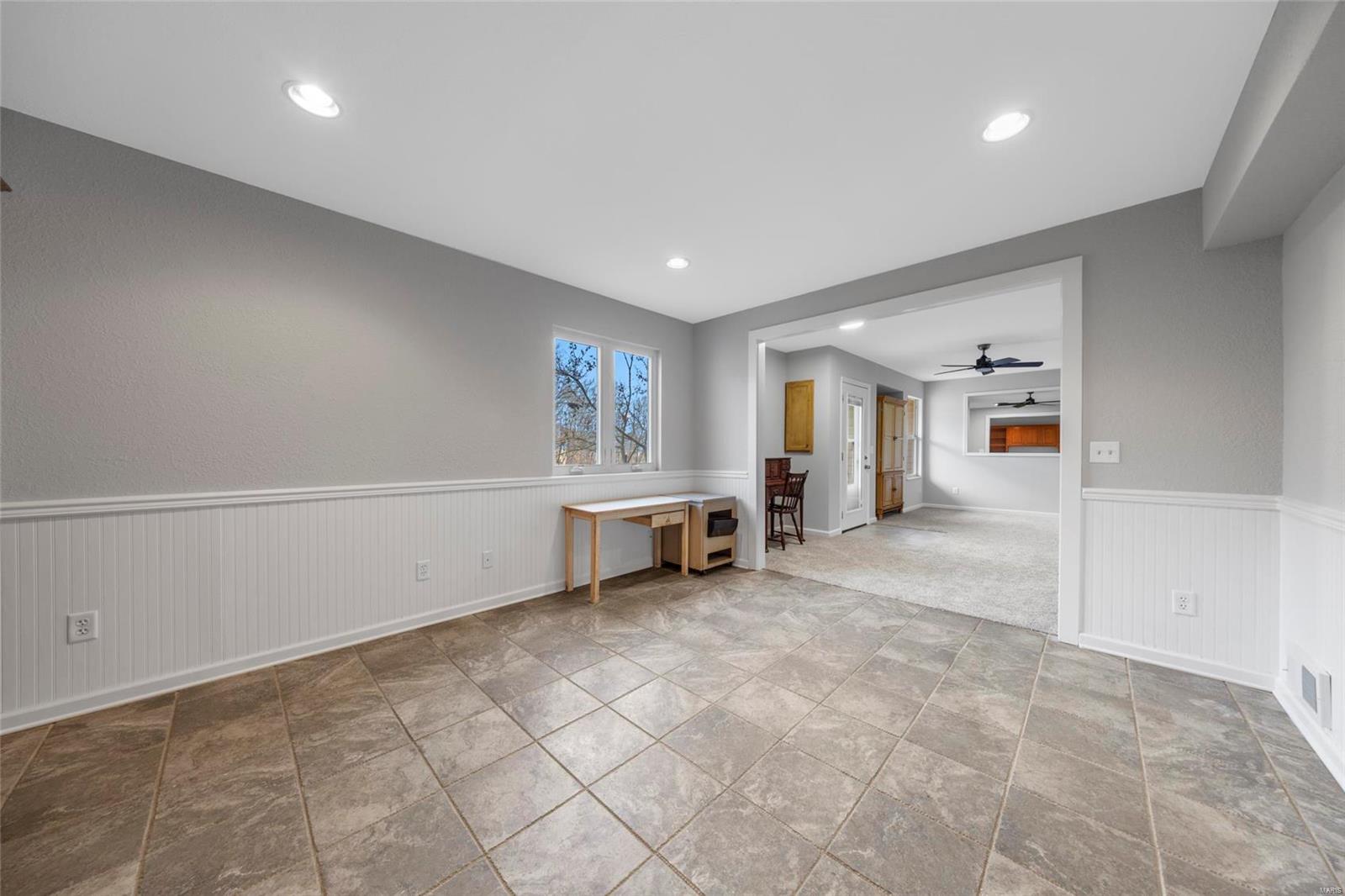 Treetop Condo Ph I - Residential