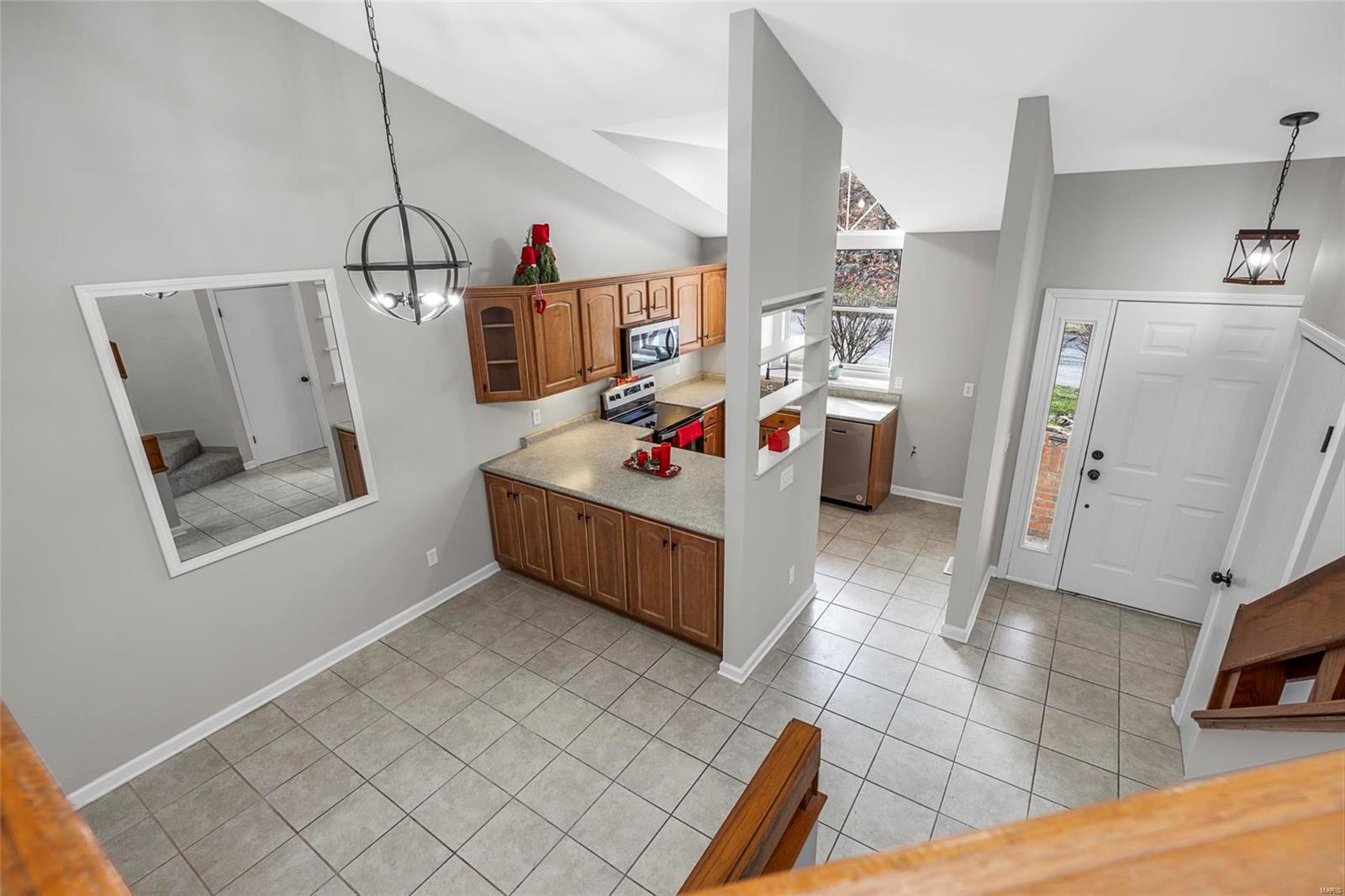 Treetop Condo Ph I - Residential