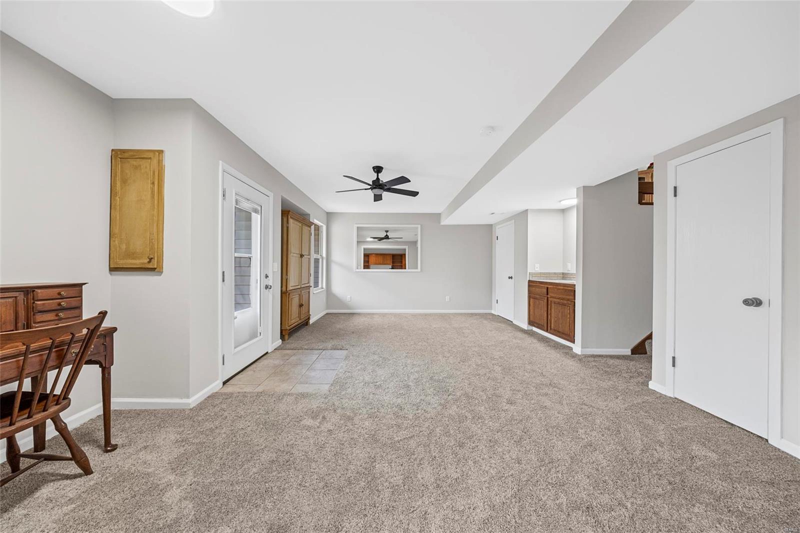 Treetop Condo Ph I - Residential