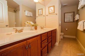Manors At Lake Forest - Residential