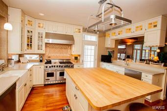 Manors At Lake Forest - Residential