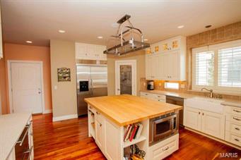 Manors At Lake Forest - Residential