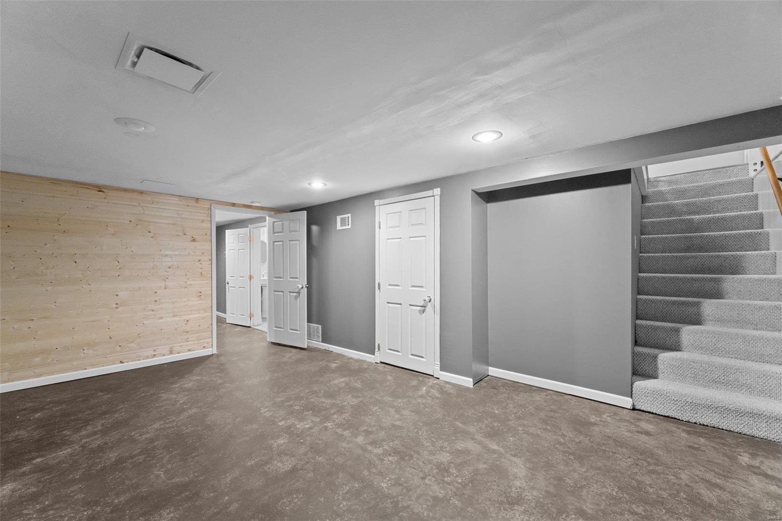 St Chas Hills #6 - Residential