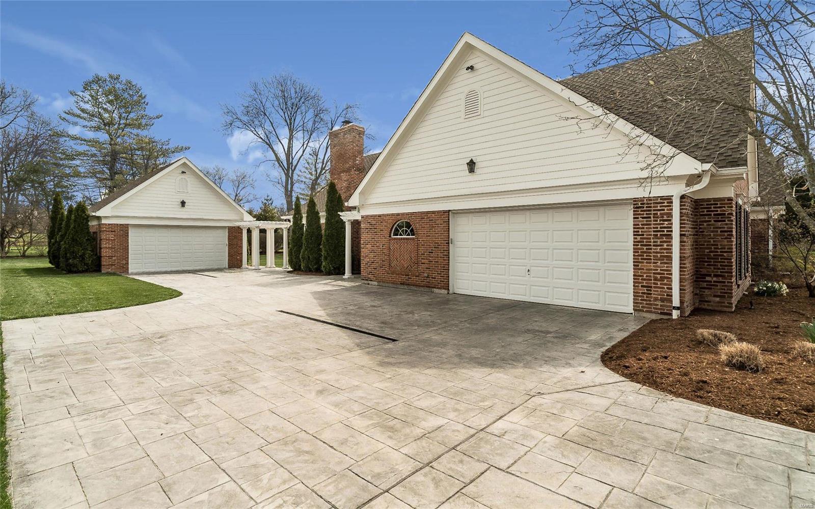 Hickory Hill - Residential