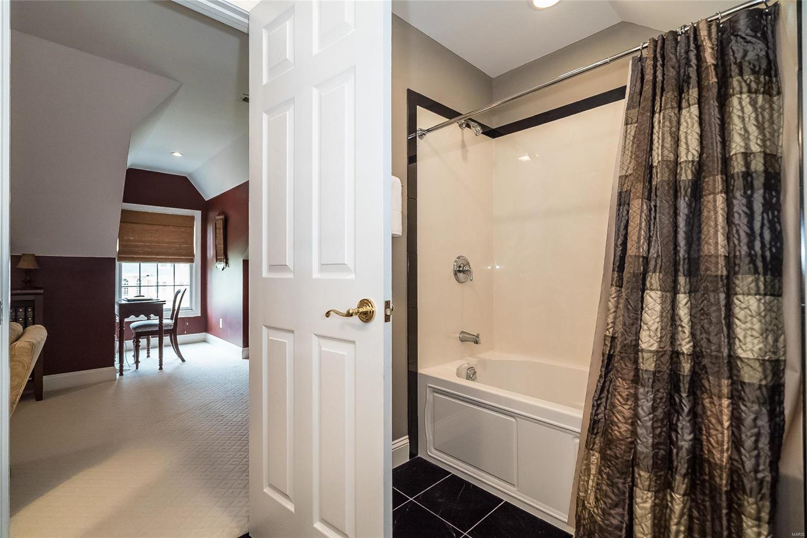 Hickory Hill - Residential