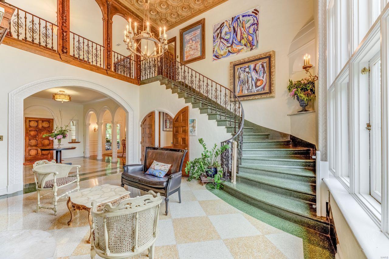 Melane Court Lt 7 & East Kirkwood Lt - Residential