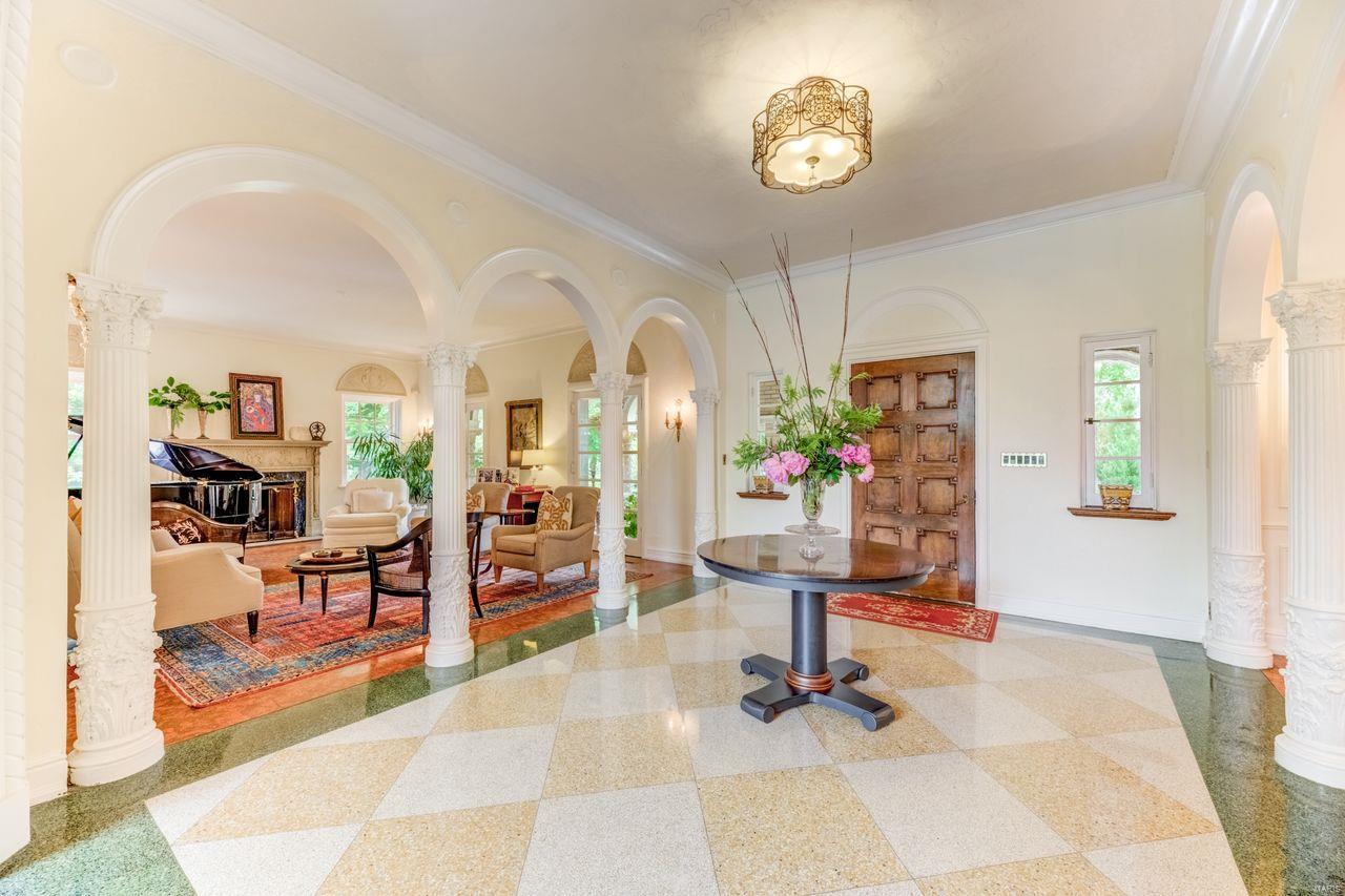 Melane Court Lt 7 & East Kirkwood Lt - Residential