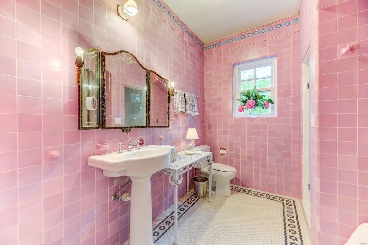 Melane Court Lt 7 & East Kirkwood Lt - Residential