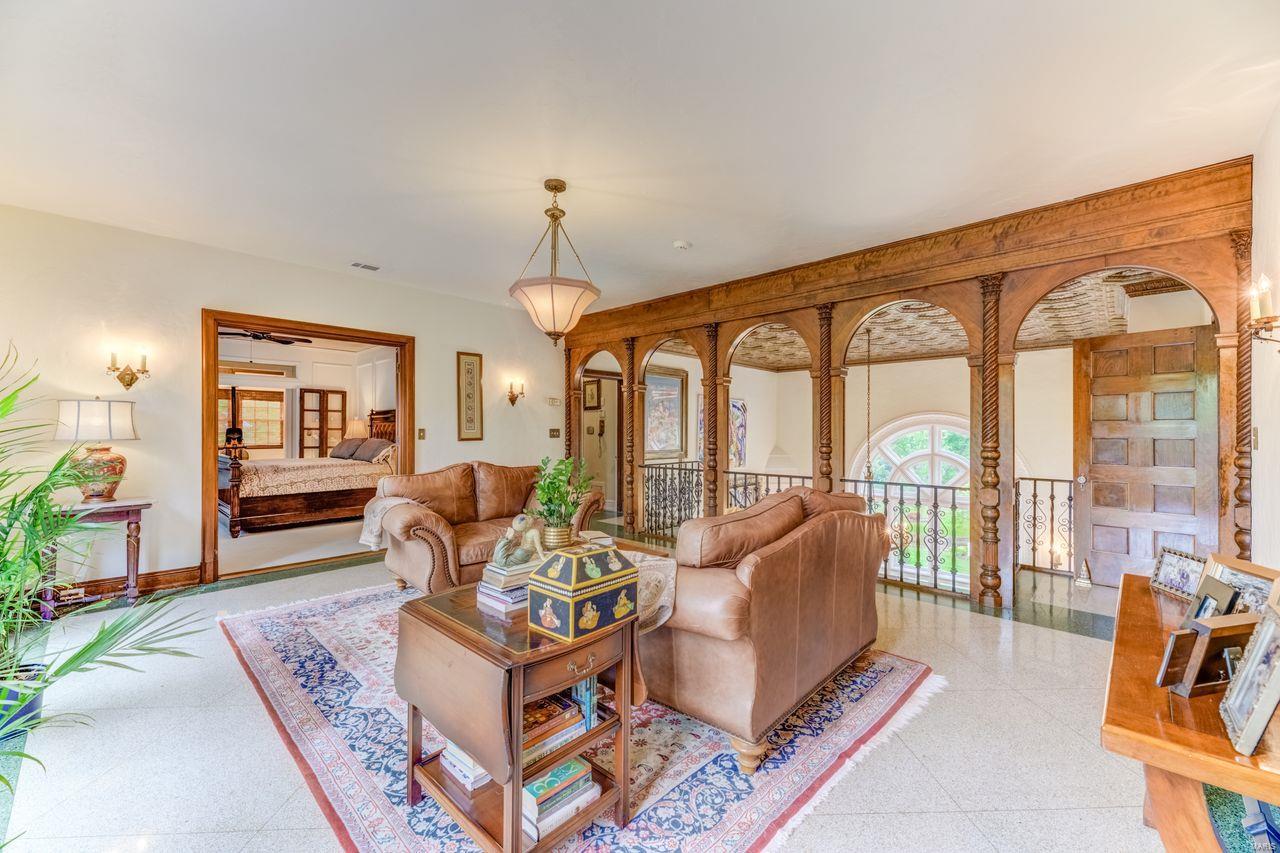 Melane Court Lt 7 & East Kirkwood Lt - Residential