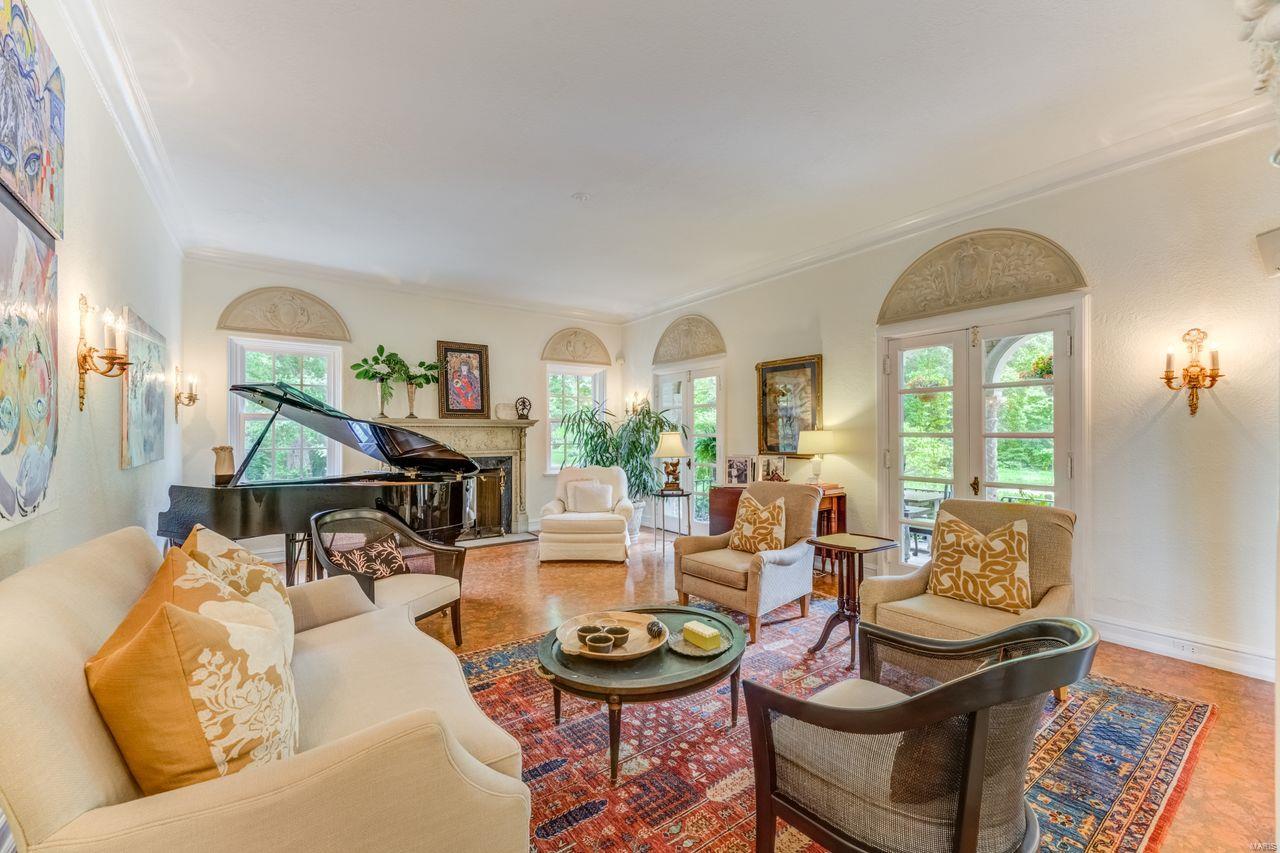 Melane Court Lt 7 & East Kirkwood Lt - Residential