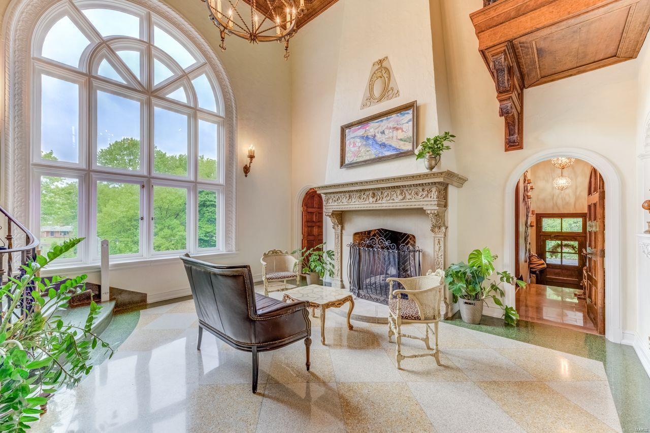 Melane Court Lt 7 & East Kirkwood Lt - Residential