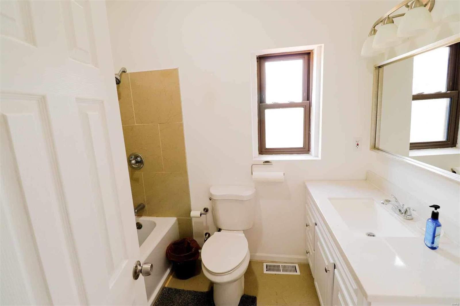 St Louis Commons Add - Residential