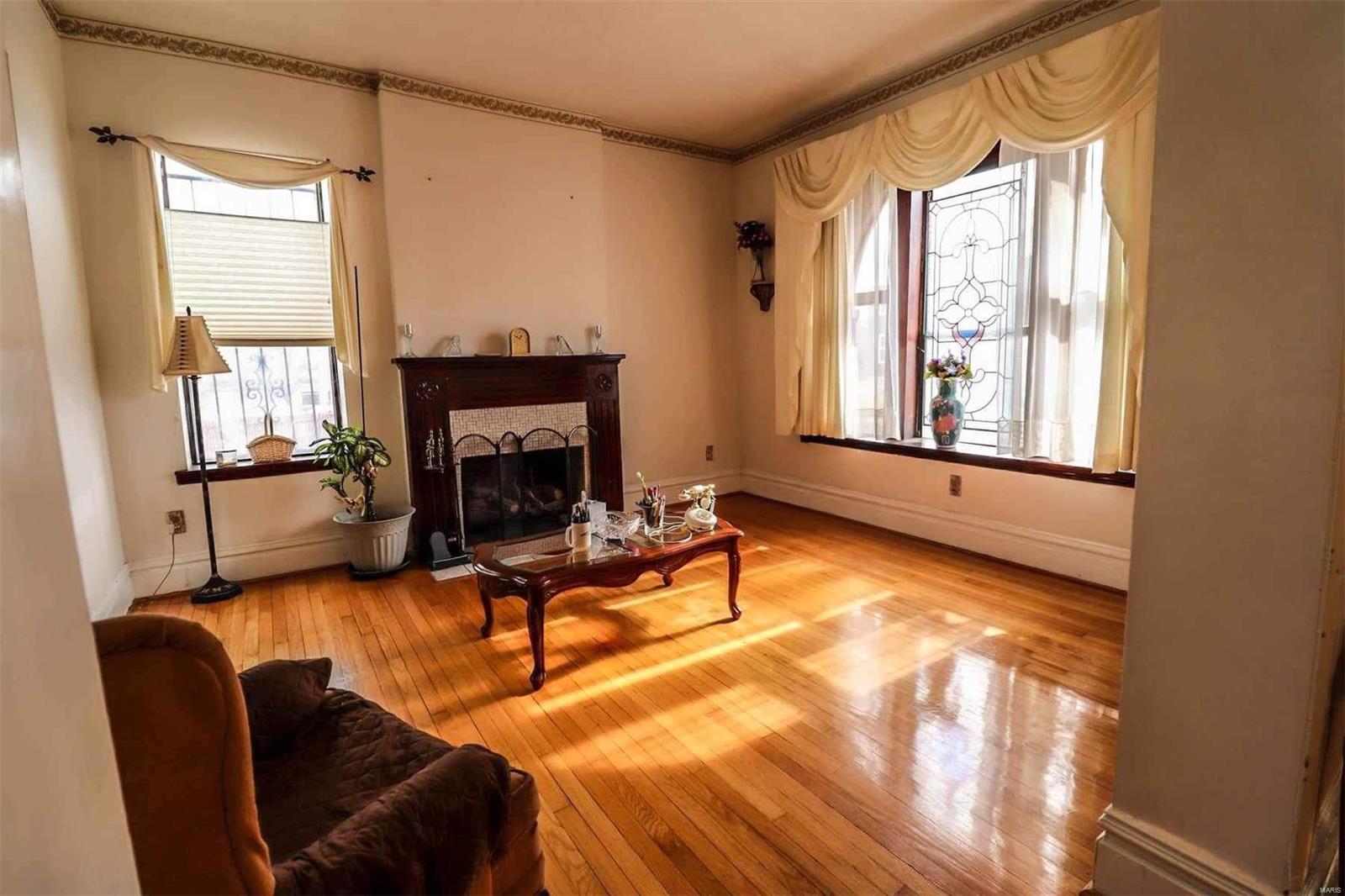 St Louis Commons Add - Residential