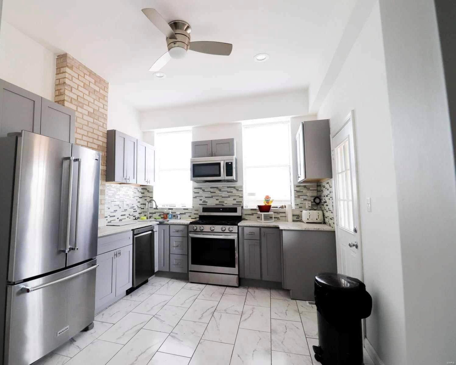 St Louis Commons Add - Residential