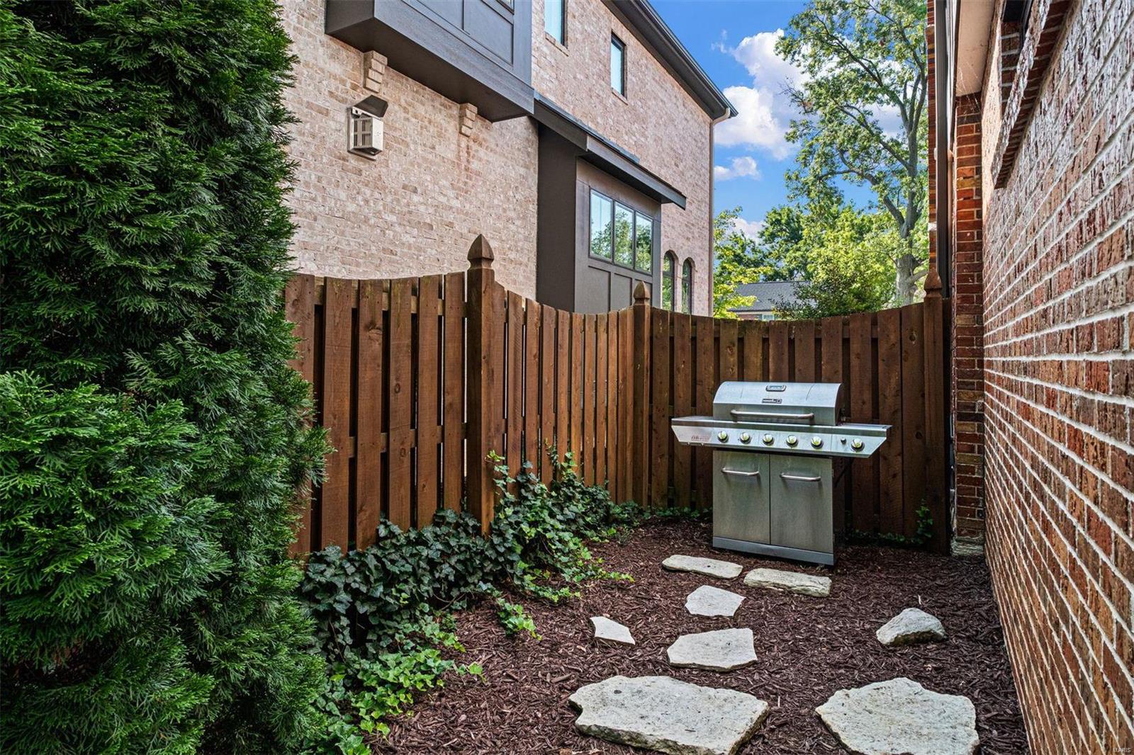 Clayton Gardens - Residential