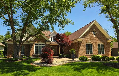 12537 Clark Manor Circle Creve Coeur MO 63141