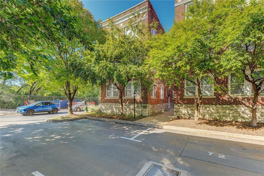 Fantastic condo renovation, impressive stately curb appeal, gated community w/abundant character & charm! Offering timeless historic beauty yet boasting modern conveniences w/exceptional luxurious detail. Located on inviting tree-lined street in popular DeBaliviere Park Area of the magnetic CWE... easy walk to Forest Park and all the amenities this bustling Area has to offer! Close to Wash U campus, BJC, hospitals. Premium finish, gorgeous wood cabinets, stunning granite counters, stainless appliances, ceramic tile floor, refrigerator included. Large great room w/striking wood floors and abundant windows for streams of natural light. White six-panel doors/trim, fresh paint, spacious master w/large walk-in closet, stylish upgraded bath, great deck. Fabulous carefree lifestyle w/simple elegance, secure access, gated lot/1 assigned parking spot, washer/dryer in unit included. FHA/VA approved, Pets allowed w/approval. Approved Short Sale-Sold As Is, yet unit is move-in ready. SpecialListingConditions: Short Sale Location: City, Ground Level