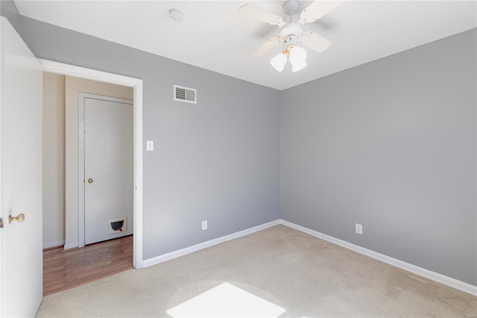 St Louis, Missouri 63131, United States, 3 Bedrooms Bedrooms, ,2 BathroomsBathrooms,Residential,Active,37727