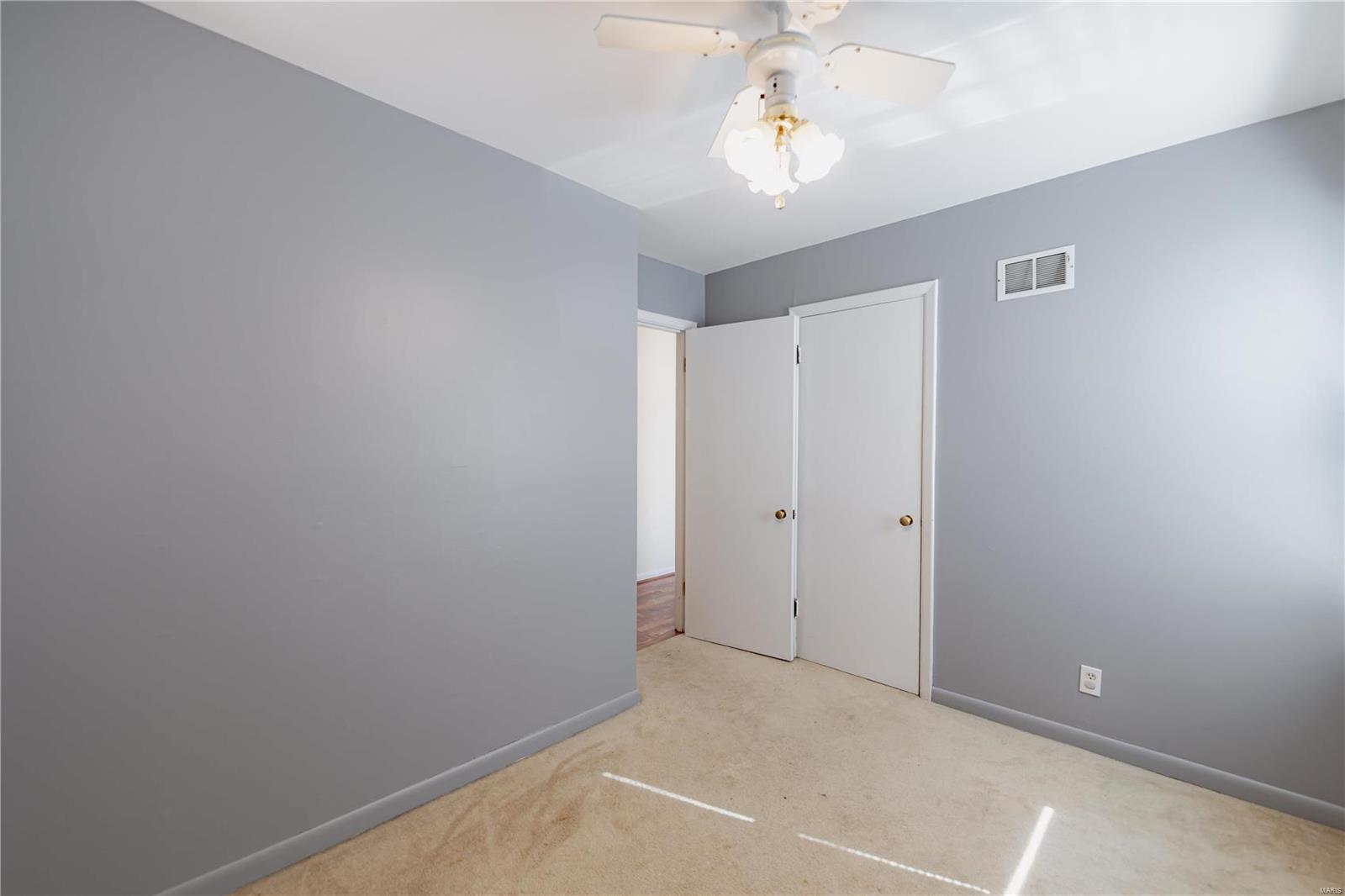 St Louis, Missouri 63131, United States, 3 Bedrooms Bedrooms, ,2 BathroomsBathrooms,Residential,Active,37727