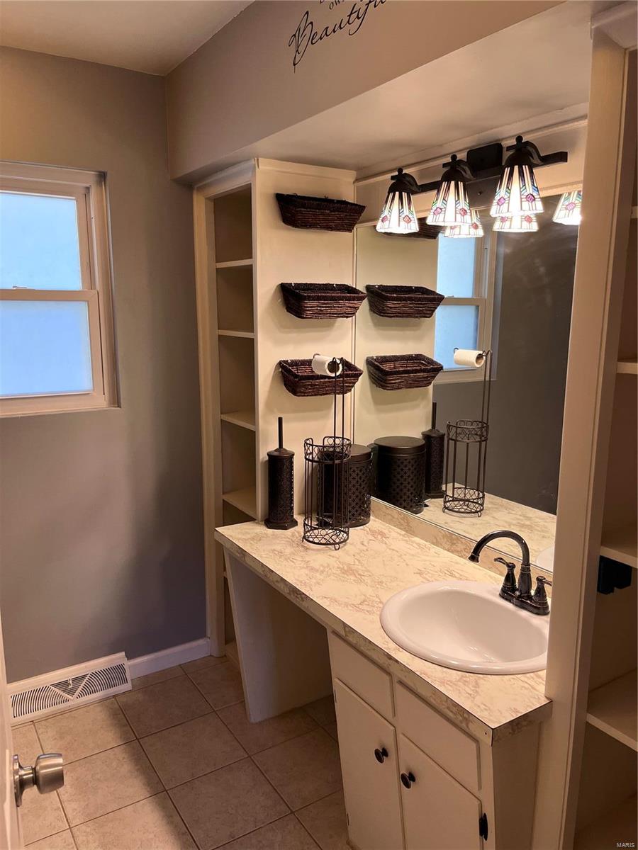 Meadowbrook Sub - Residential