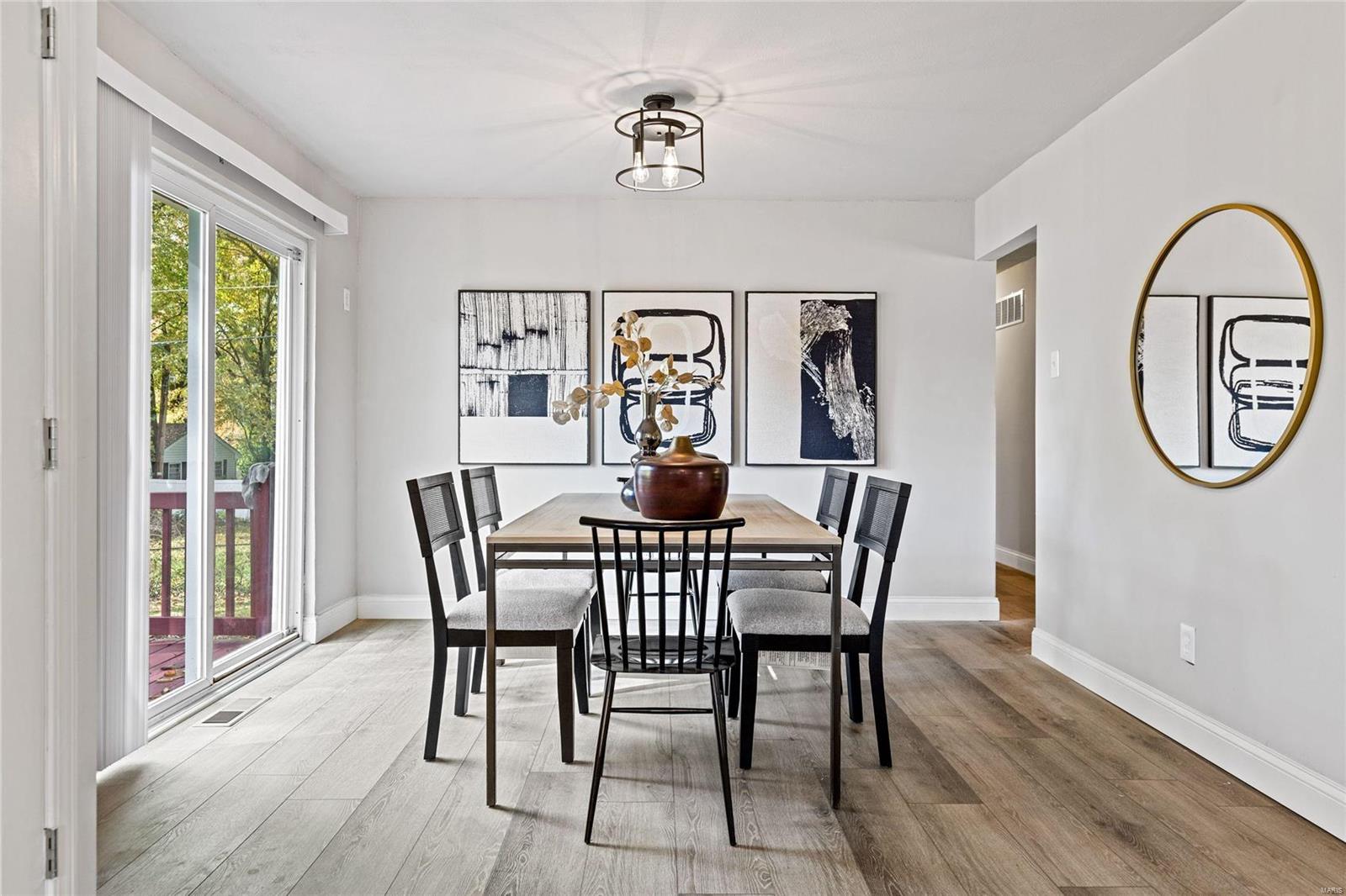 Hazelwood, Missouri 63042, United States, 4 Bedrooms Bedrooms, ,2 BathroomsBathrooms,Residential,Pending,43207