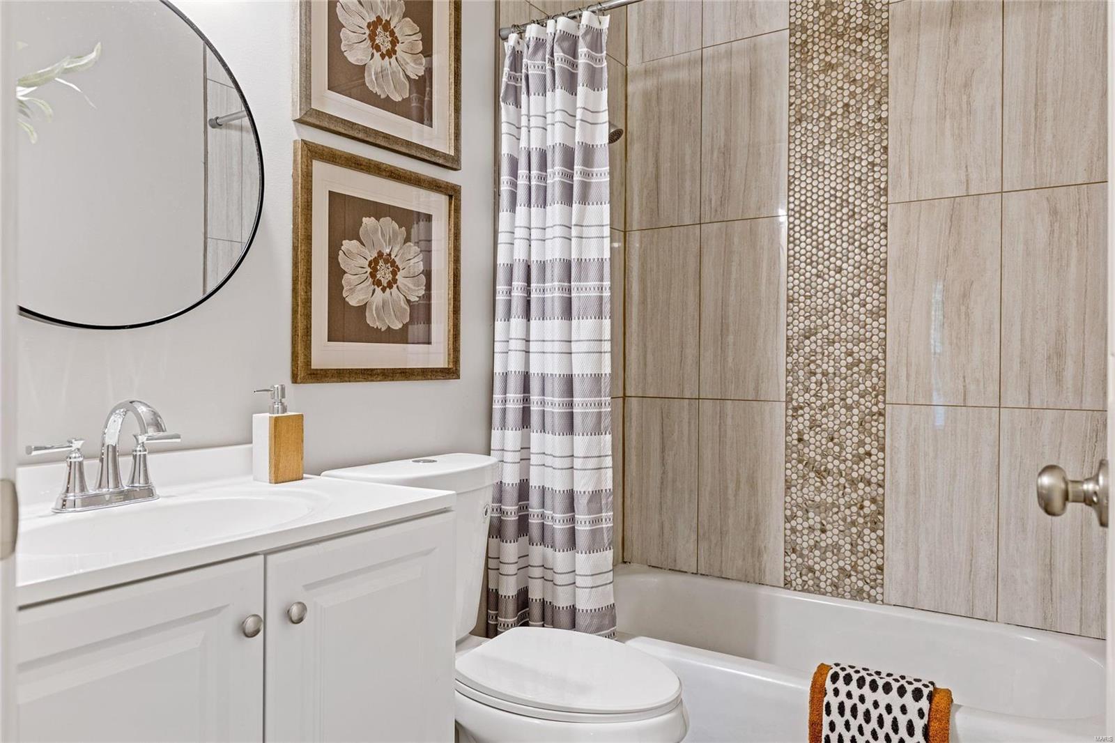 Hazelwood, Missouri 63042, United States, 4 Bedrooms Bedrooms, ,2 BathroomsBathrooms,Residential,Pending,43207