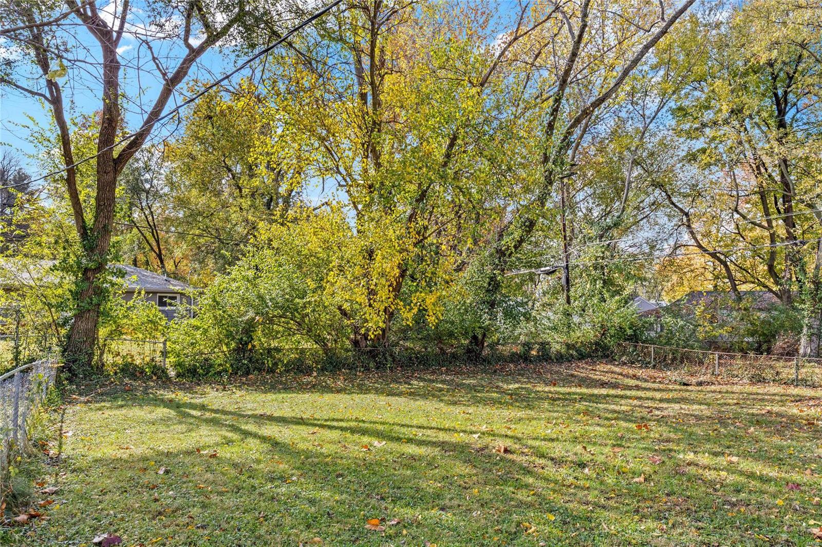 Hazelwood, Missouri 63042, United States, 4 Bedrooms Bedrooms, ,2 BathroomsBathrooms,Residential,Pending,43207