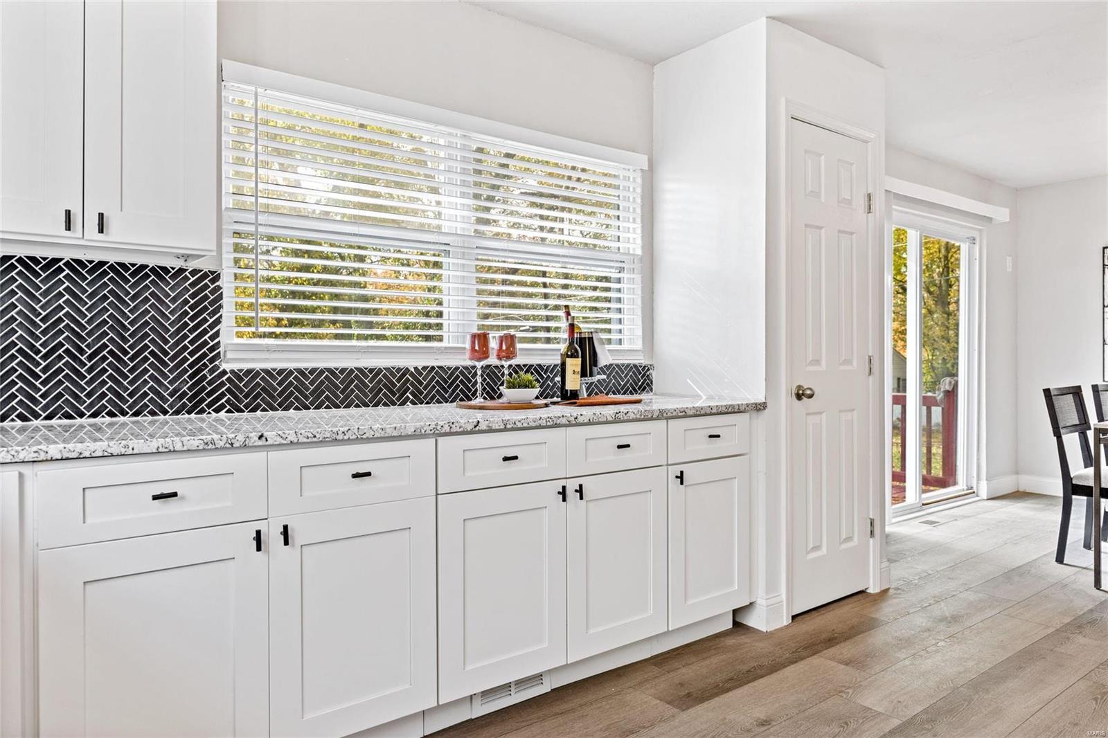 Hazelwood, Missouri 63042, United States, 4 Bedrooms Bedrooms, ,2 BathroomsBathrooms,Residential,Pending,43207