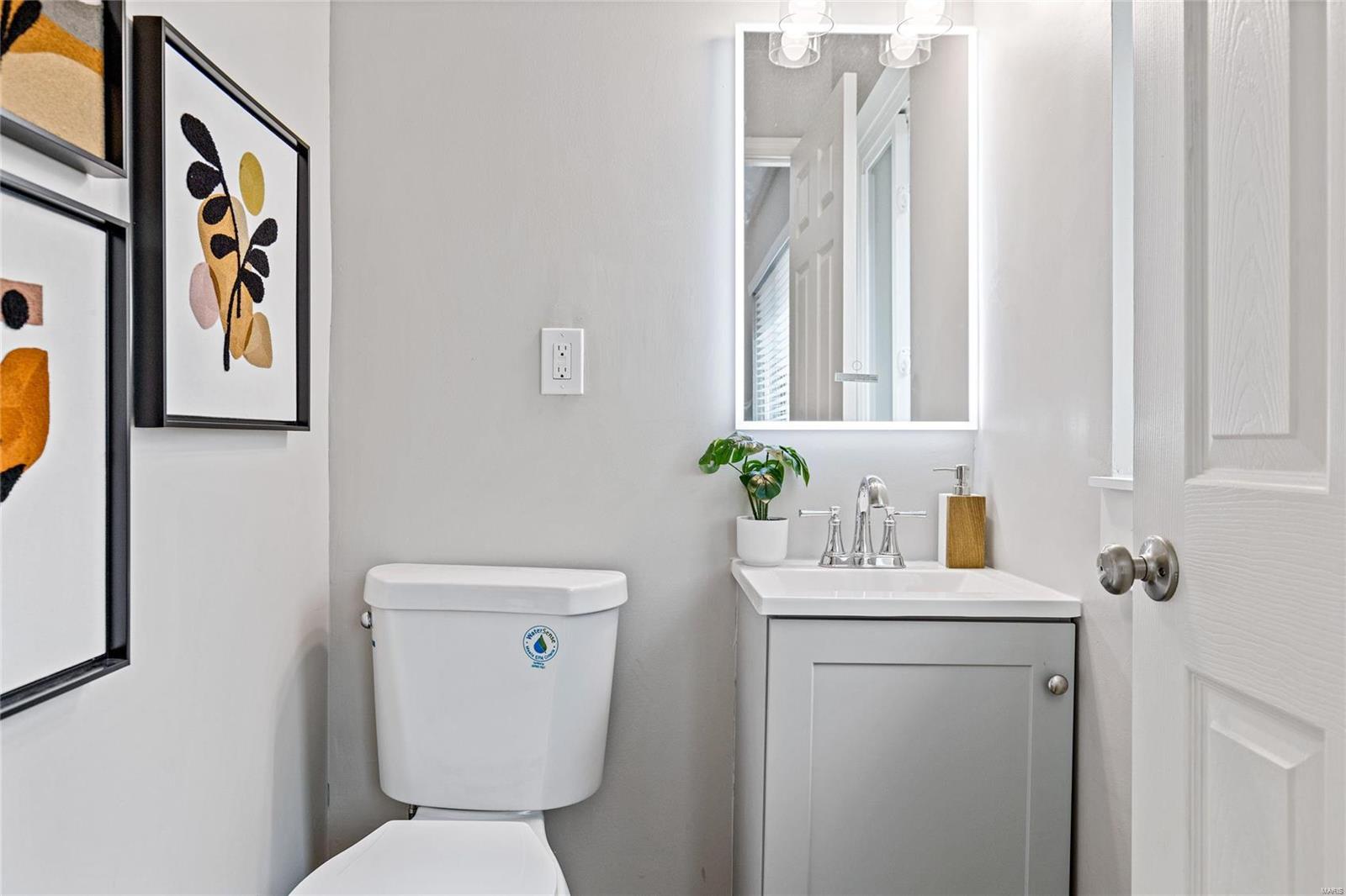 Hazelwood, Missouri 63042, United States, 4 Bedrooms Bedrooms, ,2 BathroomsBathrooms,Residential,Pending,43207