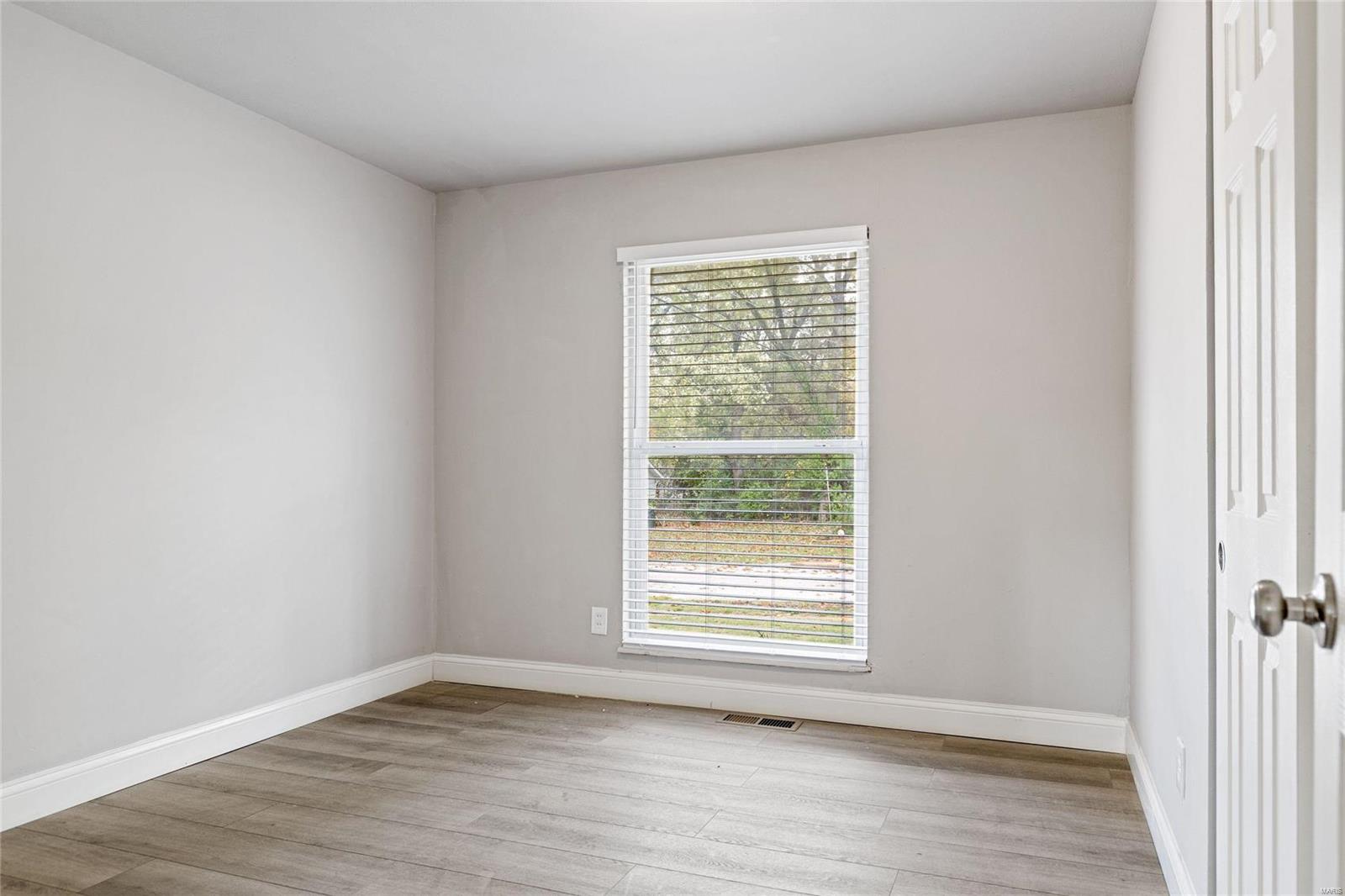 Hazelwood, Missouri 63042, United States, 4 Bedrooms Bedrooms, ,2 BathroomsBathrooms,Residential,Pending,43207