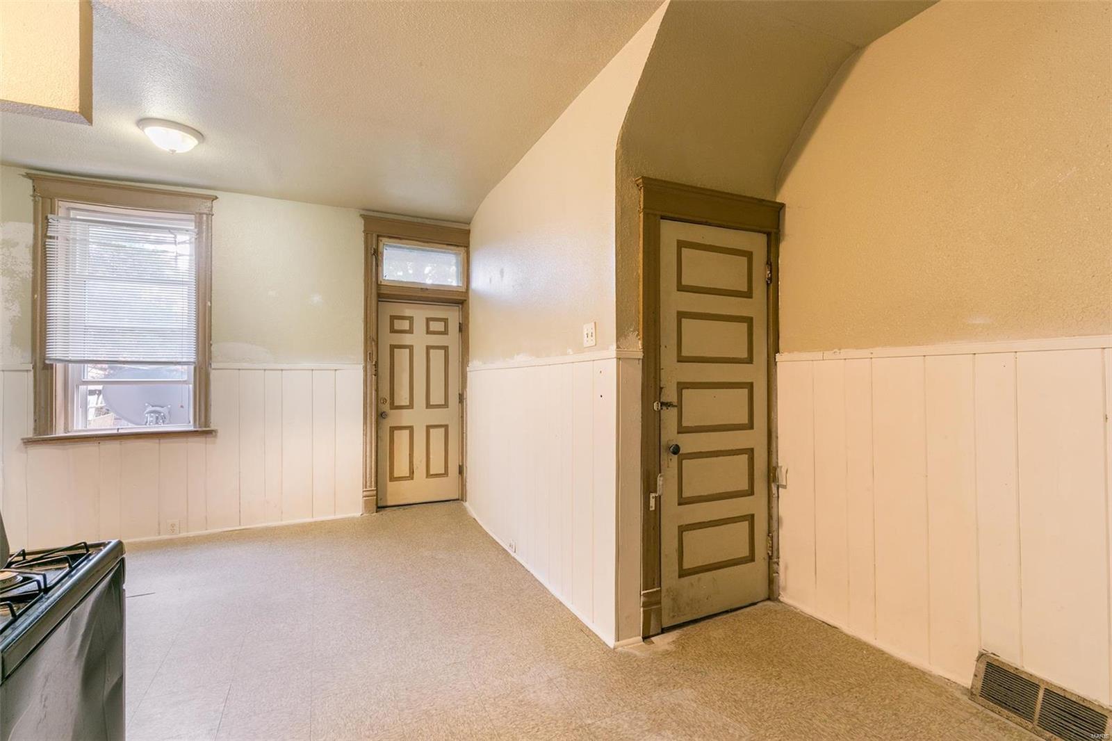 St Louis Commons Add - Residential Income