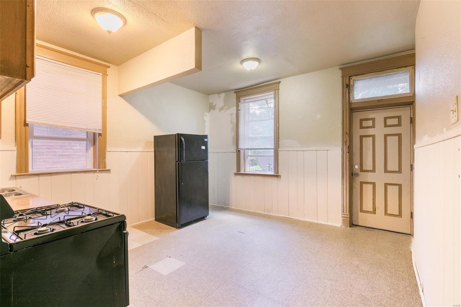 St Louis Commons Add - Residential Income