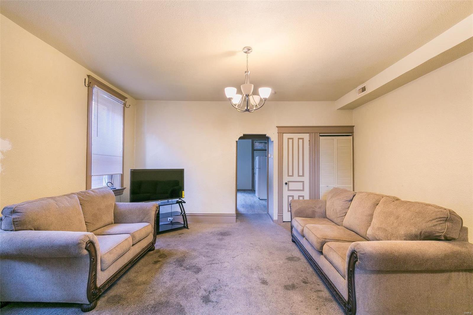 St Louis Commons Add - Residential Income