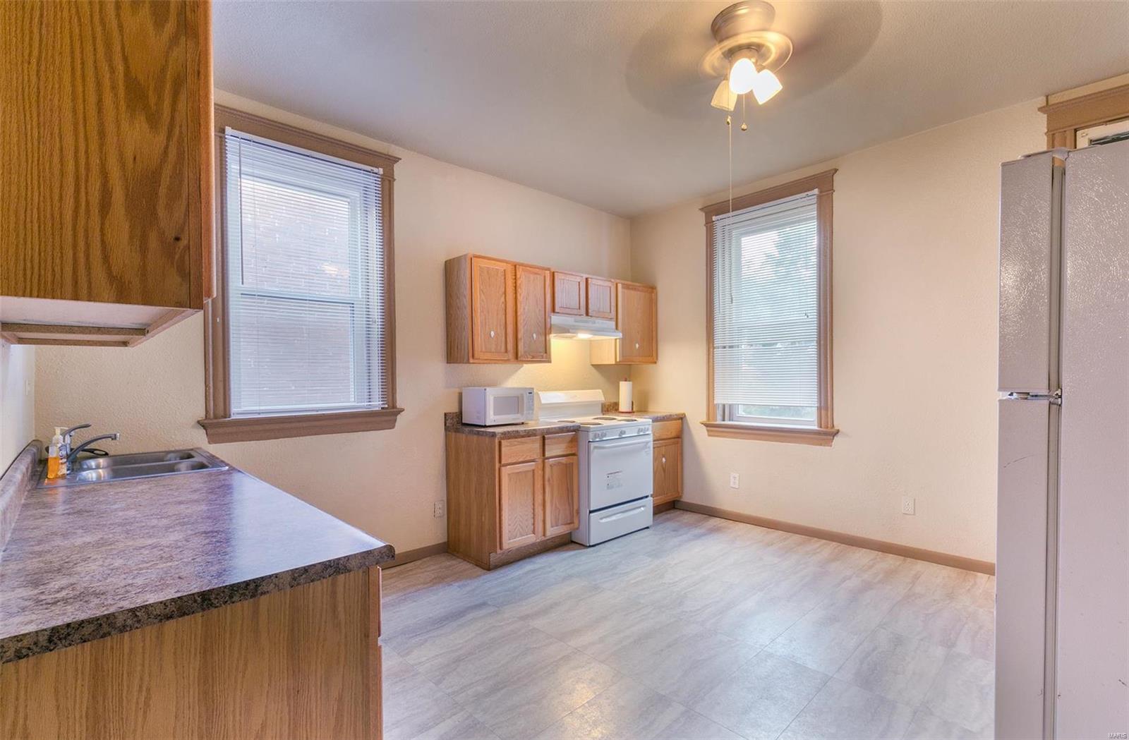 St Louis Commons Add - Residential Income