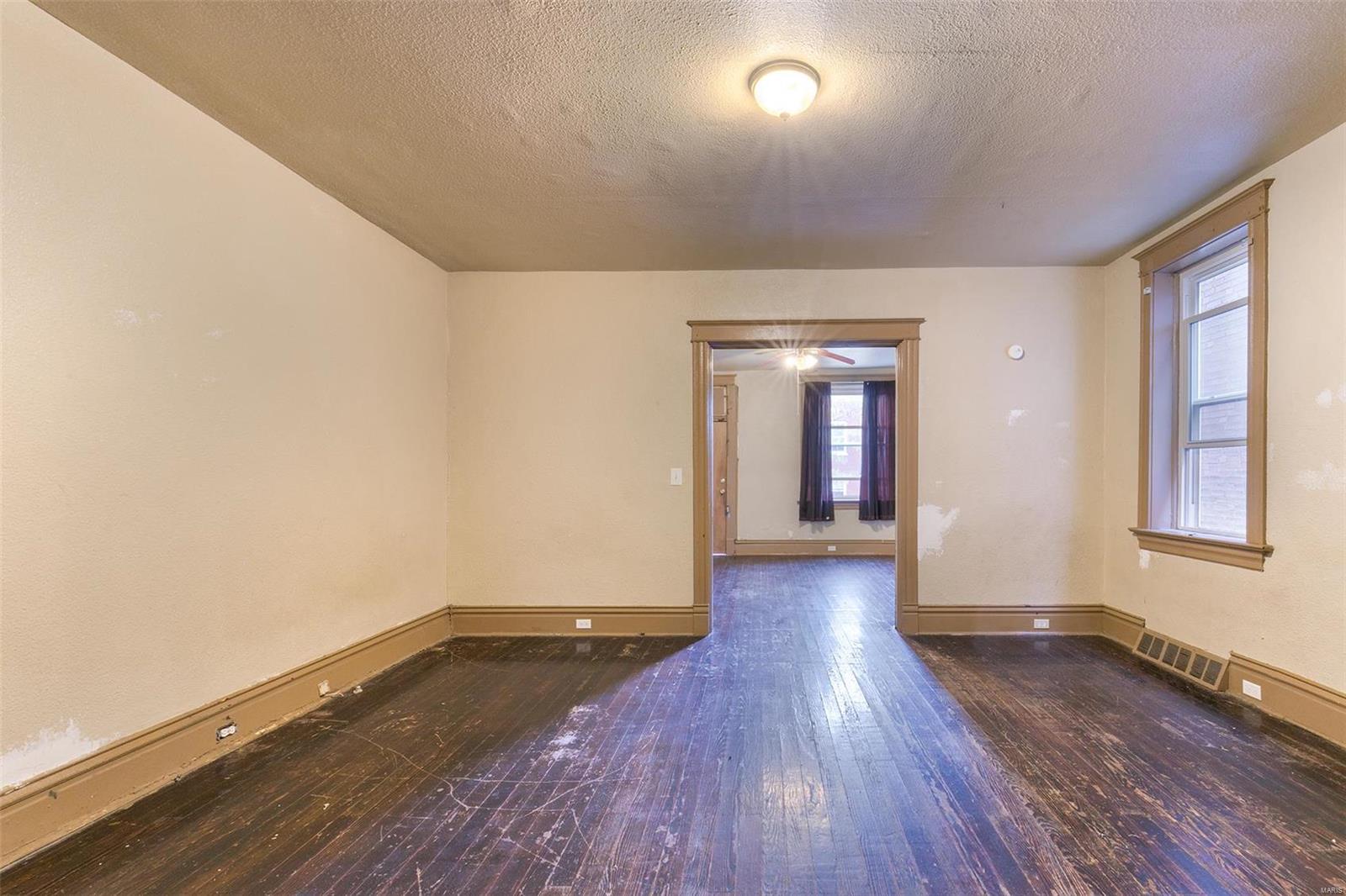 St Louis Commons Add - Residential Income
