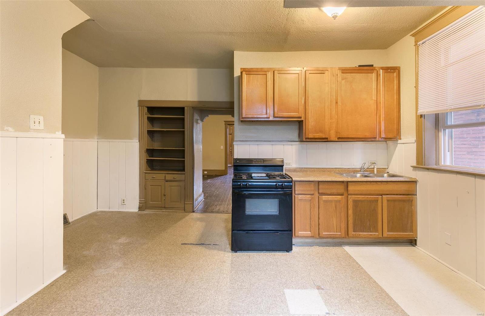 St Louis Commons Add - Residential Income