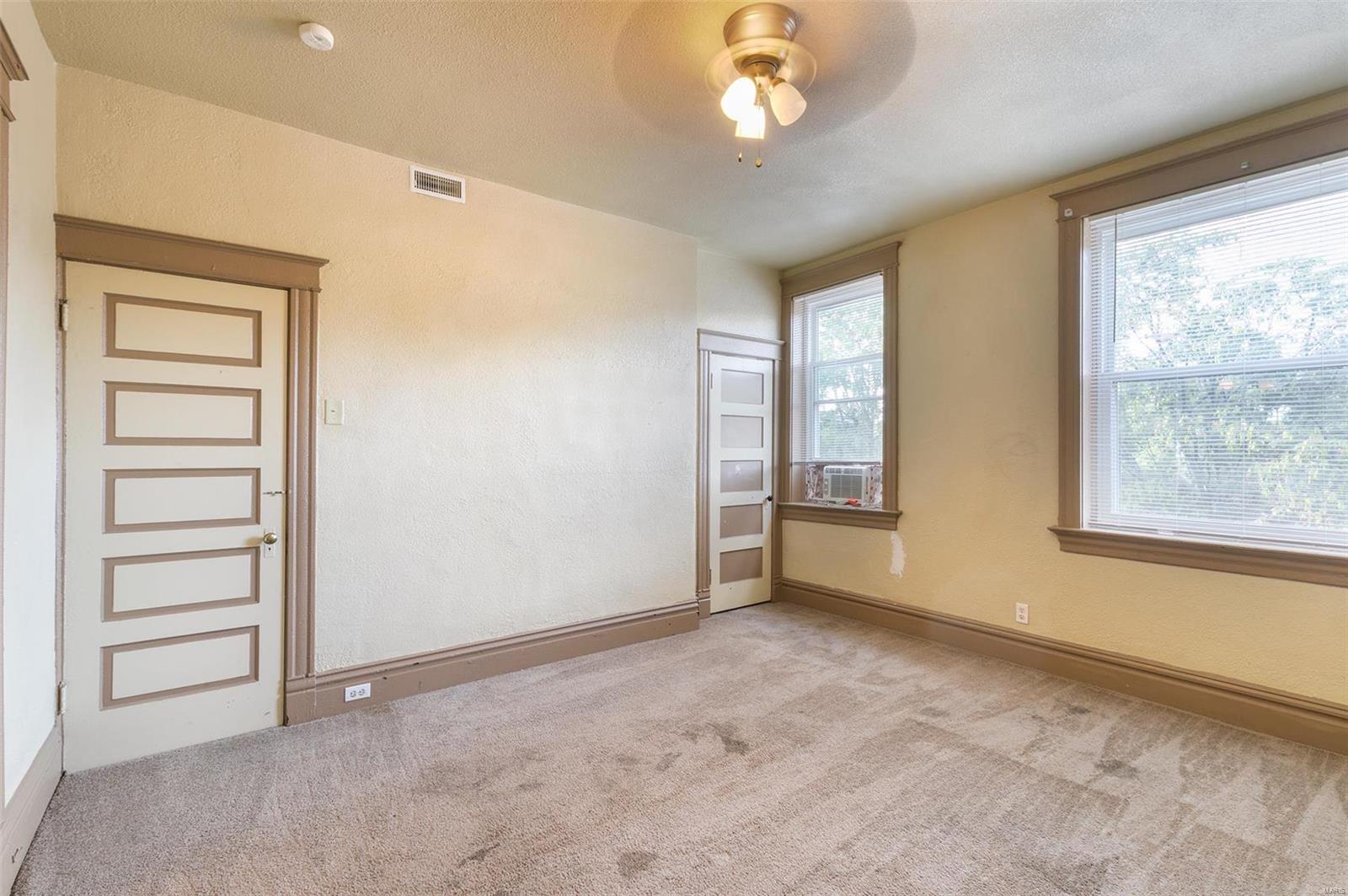 St Louis Commons Add - Residential Income