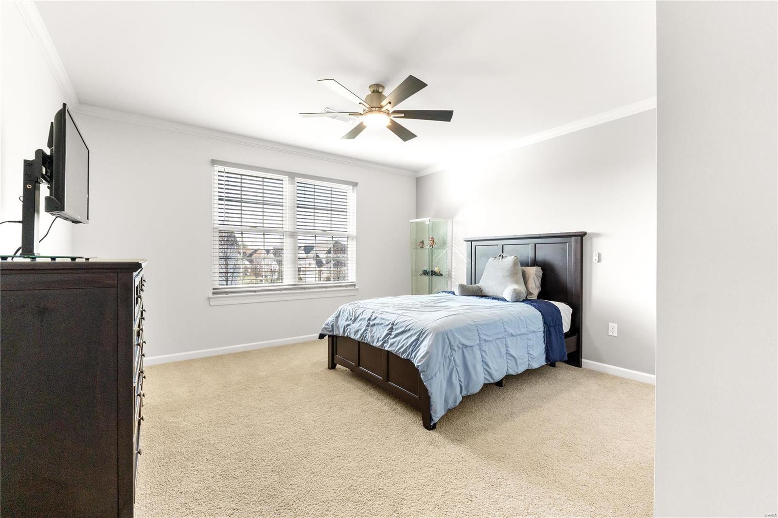 Chesterfield, Missouri 63005, United States, 5 Bedrooms Bedrooms, ,5 BathroomsBathrooms,Residential,Pending,22164